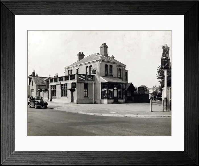 Framed Print : Photograph of Alexandra PH, New Barnet, Greater London Framed Print : Photograph of Alexandra PH, New Barnet, Greater London