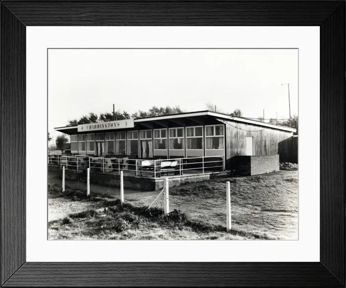 Framed Print : All Hallows Club PH, All Hallows on Sea, Dorset Framed Print : All Hallows Club PH, All Hallows on Sea, Dorset