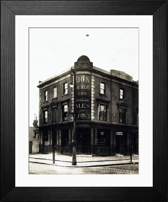 Framed Print : Photograph of Alscot Arms, Bermondsey, London Framed Print : Photograph of Alscot Arms, Bermondsey, London