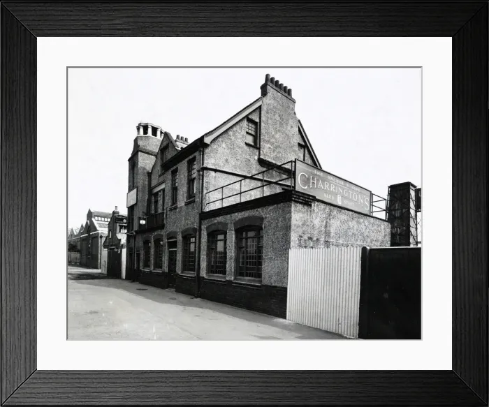 Framed Print : Photograph of Anchor & Hope PH, Charlton, London Framed Print : Photograph of Anchor & Hope PH, Charlton, London
