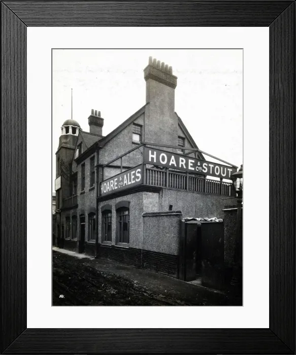Framed Print : Photograph of Anchor & Hope PH, Charlton, London Framed Print : Photograph of Anchor & Hope PH, Charlton, London