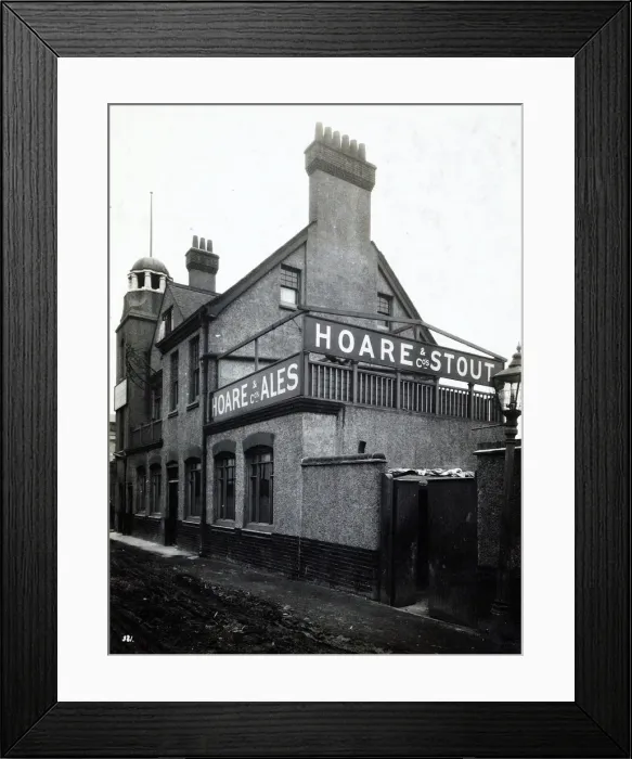 Framed Print : Photograph of Anchor & Hope PH, Charlton, London Framed Print : Photograph of Anchor & Hope PH, Charlton, London