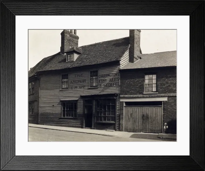 Framed Print : Photograph of Anchor & Hope PH, Grays, Essex Framed Print : Photograph of Anchor & Hope PH, Grays, Essex