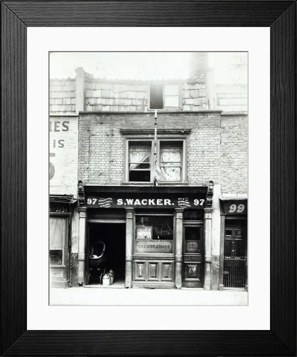 Framed Print : Photograph of Anchor & Hope PH, Stepney, London Framed Print : Photograph of Anchor & Hope PH, Stepney, London