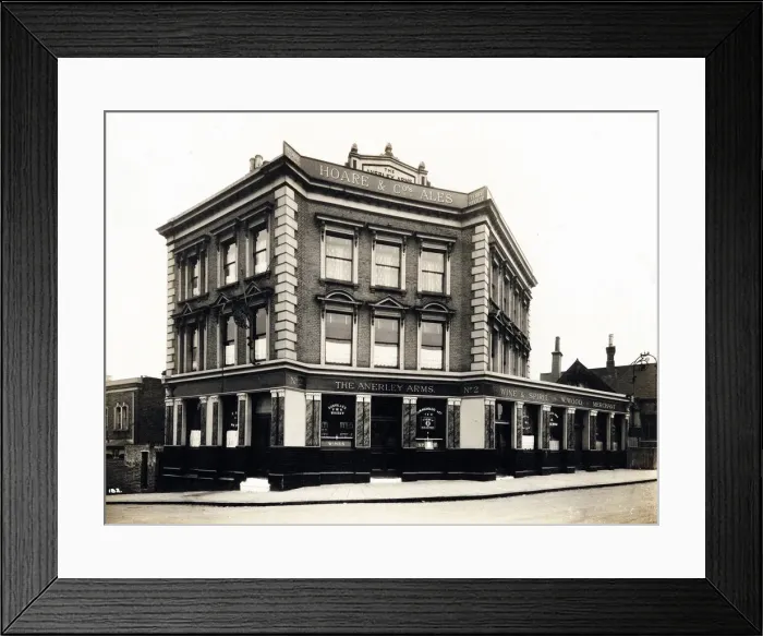 Framed Print : Photograph of Anerley Arms, Norwood, London Framed Print : Photograph of Anerley Arms, Norwood, London
