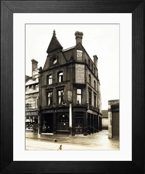 Framed Print : Photograph of Angel Inn, Tooting, London Framed Print : Photograph of Angel Inn, Tooting, London