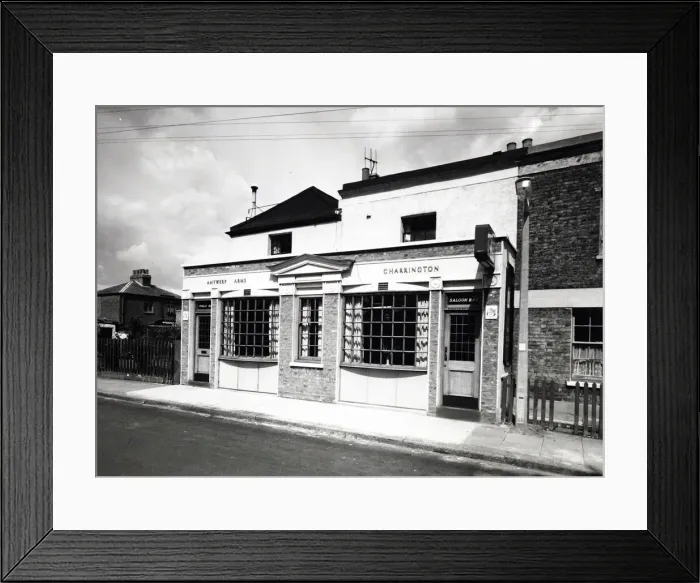 Framed Print : Photograph of Antwerp Arms, Tottenham, London Framed Print : Photograph of Antwerp Arms, Tottenham, London