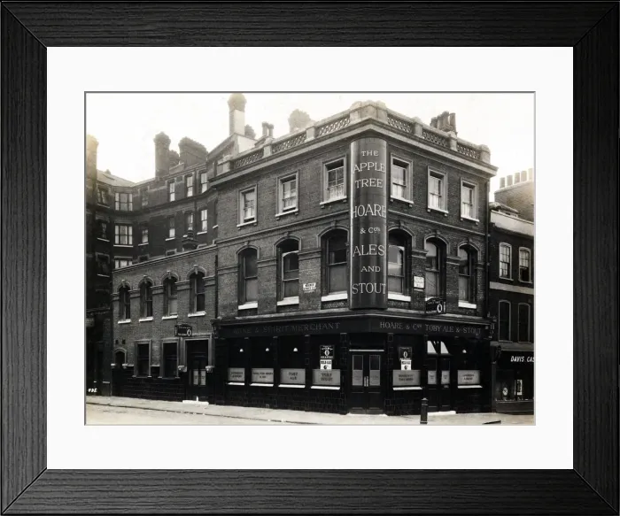 Framed Print : Photograph of Apple Tree PH, Mount Pleasant, London Framed Print : Photograph of Apple Tree PH, Mount Pleasant, London