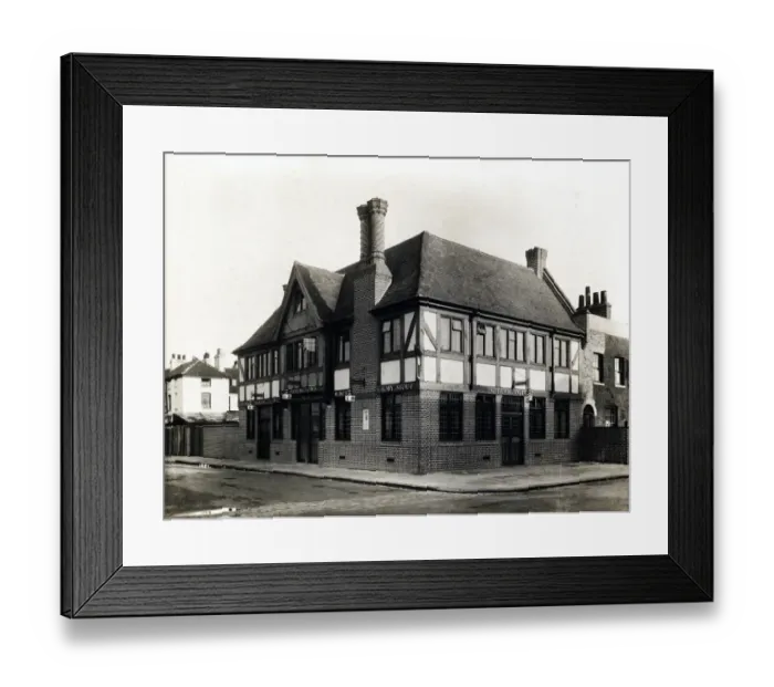 Framed Print : Photograph of Arrows PH, New Cross, London Framed Print : Photograph of Arrows PH, New Cross, London