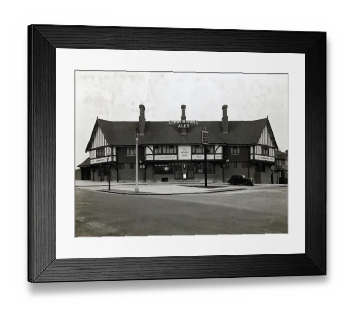 Framed Print : Photograph of Arnos Arms, Southgate, London Framed Print : Photograph of Arnos Arms, Southgate, London
