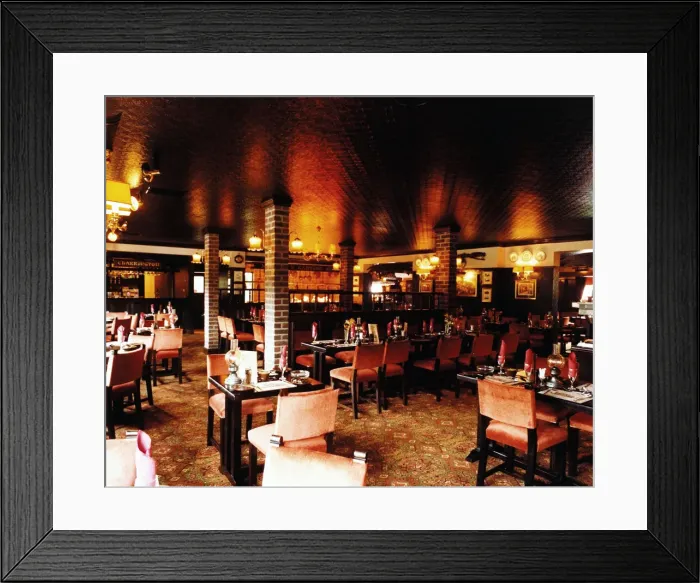 Framed Print : Photograph of Artichoke PH, Brentwood, Essex Framed Print : Photograph of Artichoke PH, Brentwood, Essex