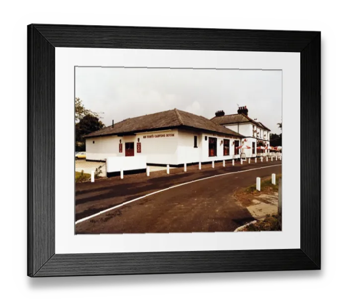 Framed Print : Photograph of Artichoke PH, Brentwood, Essex Framed Print : Photograph of Artichoke PH, Brentwood, Essex
