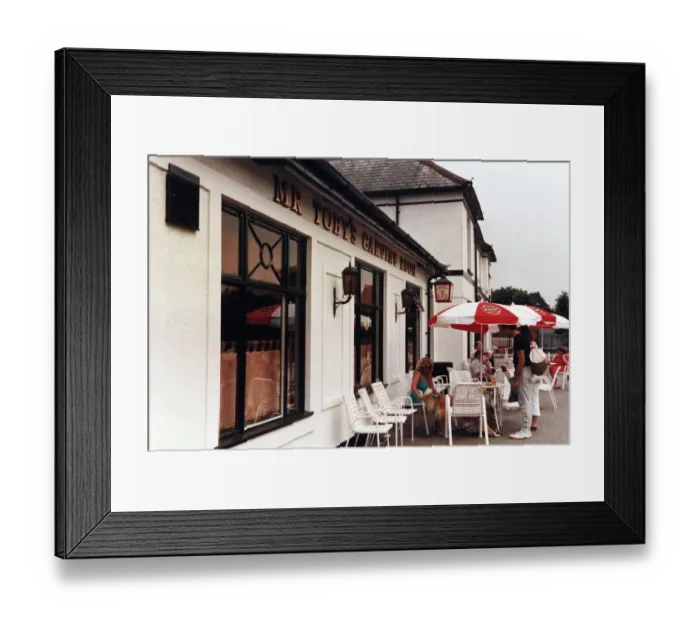 Framed Print : Photograph of Artichoke PH, Brentwood, Essex Framed Print : Photograph of Artichoke PH, Brentwood, Essex