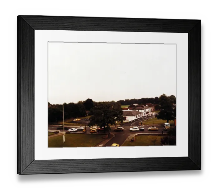Framed Print : Photograph of Artichoke PH, Brentwood, Essex Framed Print : Photograph of Artichoke PH, Brentwood, Essex