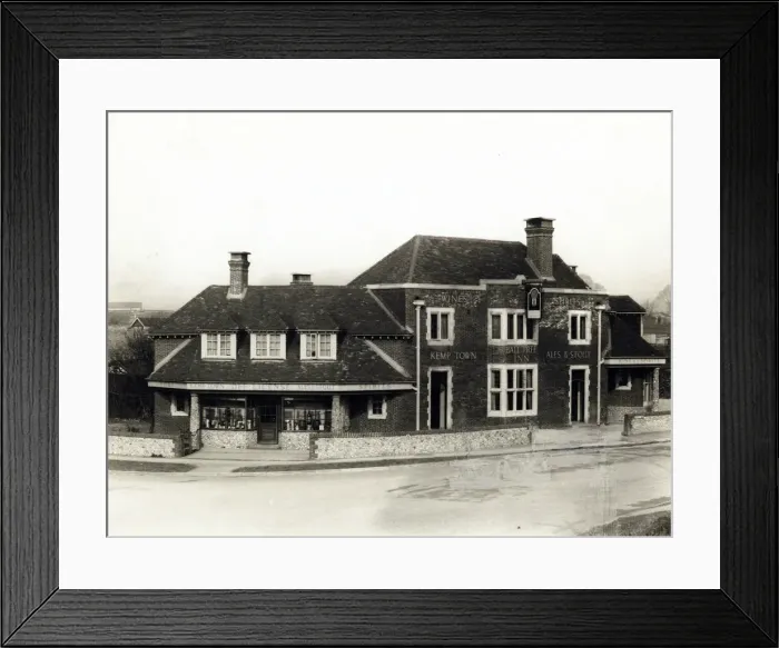 Framed Print : Photograph of Ball Tree Inn, Cokeham, Sussex Framed Print : Photograph of Ball Tree Inn, Cokeham, Sussex