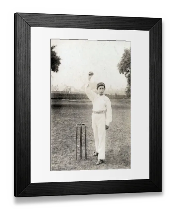 Framed Print : A Young cricketer preparing to bowl Framed Print : A Young cricketer preparing to bowl