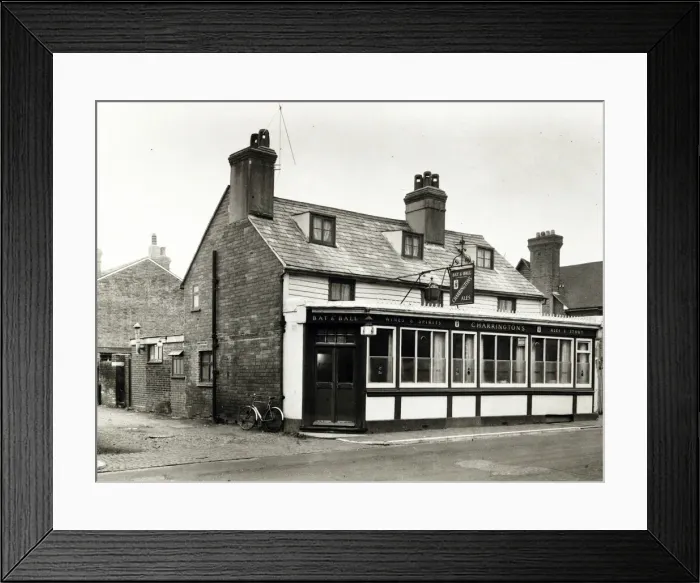 Framed Print : Photograph of Bat & Ball PH, Southborough, Kent Framed Print : Photograph of Bat & Ball PH, Southborough, Kent