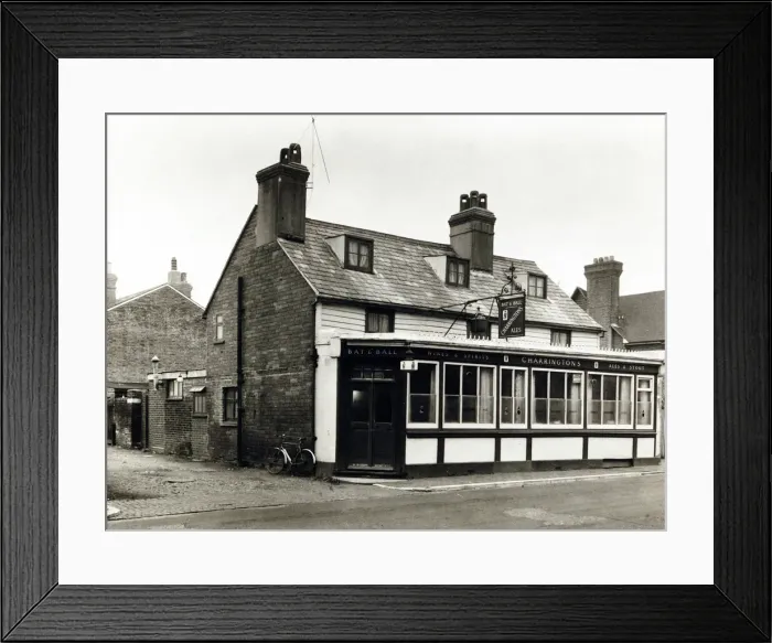Framed Print : Photograph of Bat & Ball PH, Southborough, Kent Framed Print : Photograph of Bat & Ball PH, Southborough, Kent