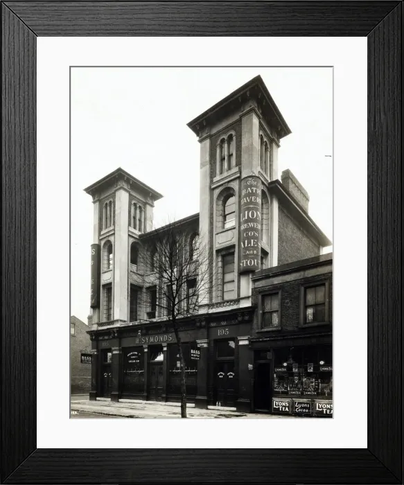 Framed Print : Photograph of Bath Tavern, Peckham, London Framed Print : Photograph of Bath Tavern, Peckham, London