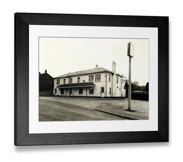Framed Print : Photograph of Bear Inn, Noak Hill, Essex Framed Print : Photograph of Bear Inn, Noak Hill, Essex