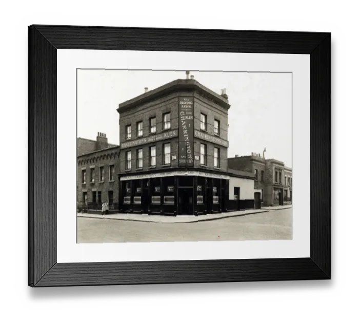 Framed Print : Photograph of Bedford Arms, Finsbury Park, London Framed Print : Photograph of Bedford Arms, Finsbury Park, London