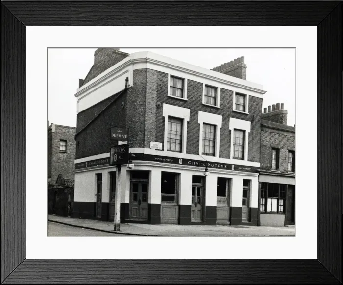 Framed Print : Photograph of Beehive PH, Dalston, London Framed Print : Photograph of Beehive PH, Dalston, London