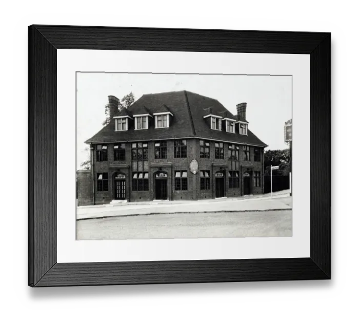 Framed Print : Photograph of Beulah Spa PH, Upper Norwood, London Framed Print : Photograph of Beulah Spa PH, Upper Norwood, London