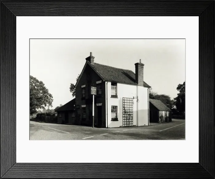 Framed Print : Photograph of Blacksmiths Arms, Chiddingstone Hoath, Kent Framed Print : Photograph of Blacksmiths Arms, Chiddingstone Hoath, Kent