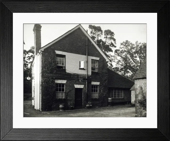 Framed Print : Photograph of Blacksmiths Arms, Chiddingstone Hoath, Kent Framed Print : Photograph of Blacksmiths Arms, Chiddingstone Hoath, Kent