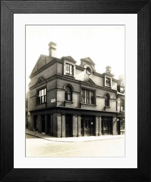 Framed Print : Photograph of Blacksmiths Arms, Croydon (Old), Surrey Framed Print : Photograph of Blacksmiths Arms, Croydon (Old), Surrey