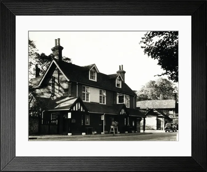 Framed Print : Photograph of Blacksmiths Arms, Offham, Sussex Framed Print : Photograph of Blacksmiths Arms, Offham, Sussex