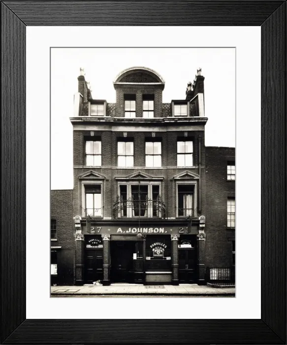 Framed Print : Photograph of Blenheim PH, Chelsea, London Framed Print : Photograph of Blenheim PH, Chelsea, London