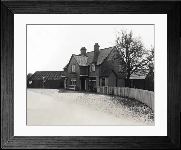 Framed Print : Photograph of Brewers Arms, Bicknacre, Essex Framed Print : Photograph of Brewers Arms, Bicknacre, Essex