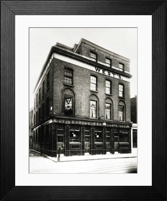 Framed Print : Photograph of Brewery Tap PH, Hackney, London Framed Print : Photograph of Brewery Tap PH, Hackney, London