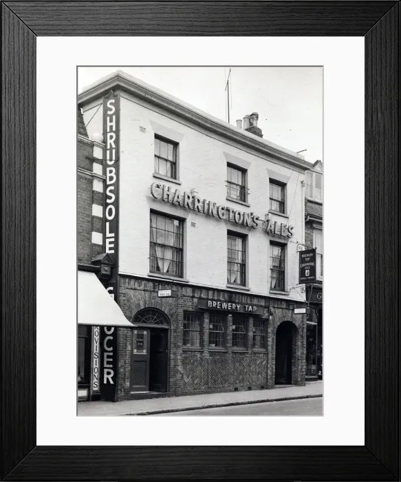 Framed Print : Photograph of Brewery Tap PH, Sheerness, Kent Framed Print : Photograph of Brewery Tap PH, Sheerness, Kent