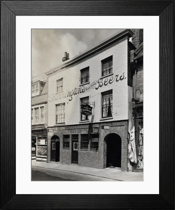 Framed Print : Photograph of Brewery Tap PH, Sheerness, Kent Framed Print : Photograph of Brewery Tap PH, Sheerness, Kent