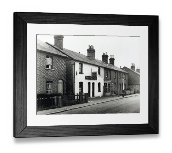 Framed Print : Photograph of Bricklayers Arms, Chipstead, Kent Framed Print : Photograph of Bricklayers Arms, Chipstead, Kent