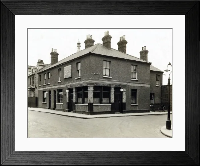 Framed Print : Photograph of Bricklayers Arms, Grays, Essex Framed Print : Photograph of Bricklayers Arms, Grays, Essex