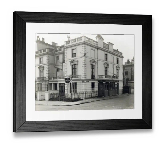 Framed Print : Photograph of Bridge House Hotel, Paddington, London Framed Print : Photograph of Bridge House Hotel, Paddington, London