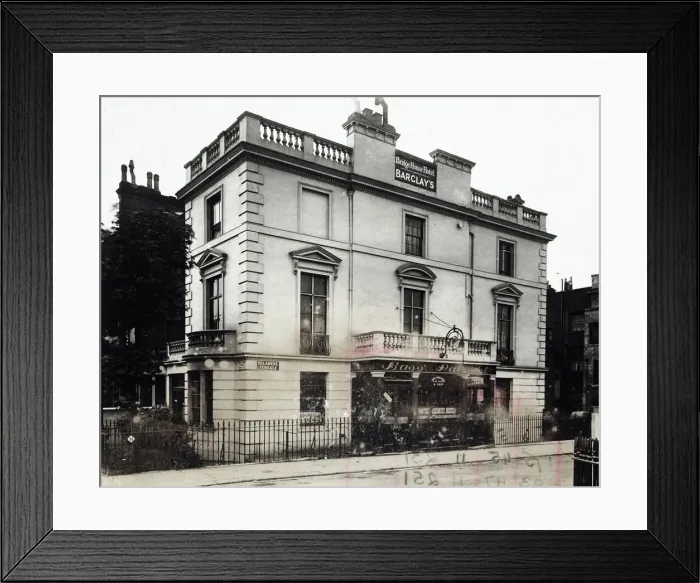 Framed Print : Photograph of Bridge House Hotel, Paddington, London Framed Print : Photograph of Bridge House Hotel, Paddington, London