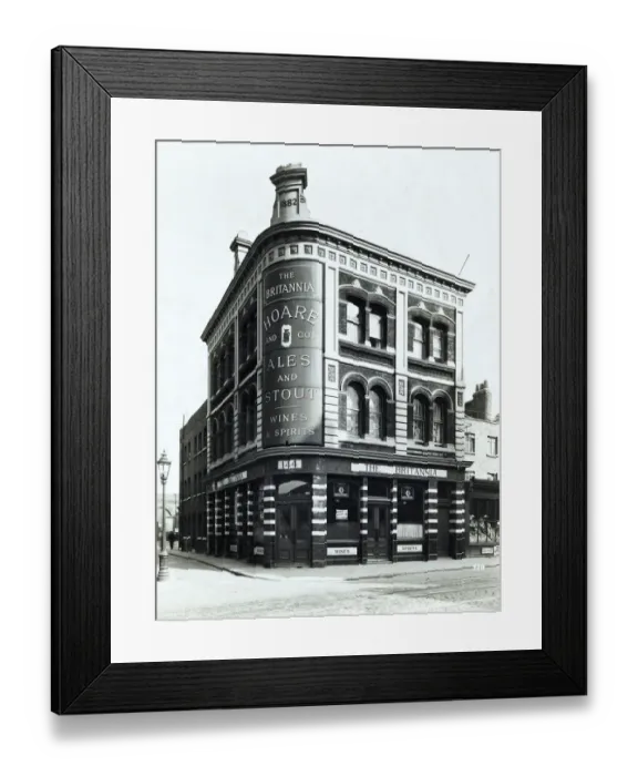 Framed Print : Photograph of Britannia PH, Borough, London Framed Print : Photograph of Britannia PH, Borough, London