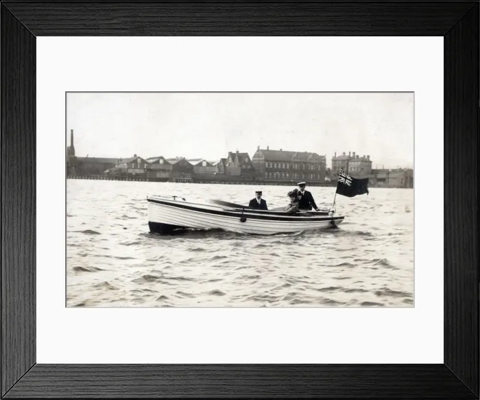 Framed Print : Smart launch - Isle of Wight, Hampshire, England Framed Print : Smart launch - Isle of Wight, Hampshire, England