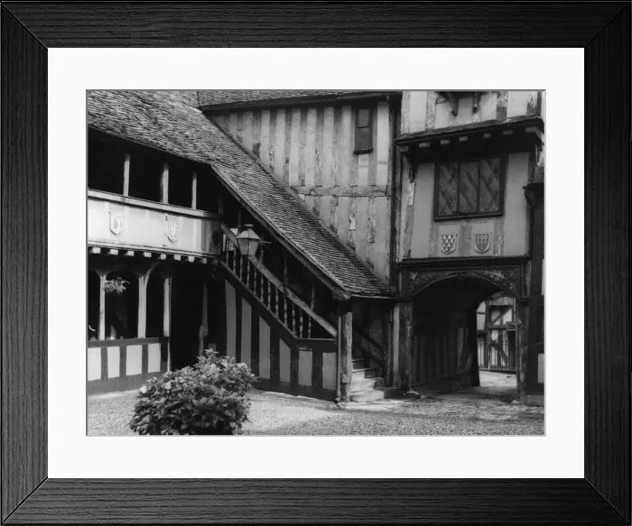Framed Print : A medieval covered staircase, part of Lord Leycesters Hospital Warwick, England Framed Print : A medieval covered staircase, part of Lord Leycesters Hospital Warwick, England