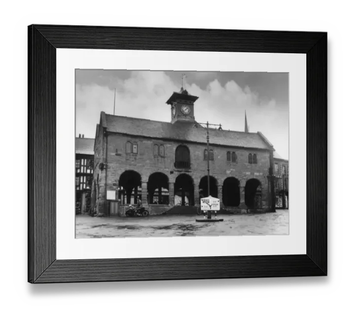 Framed Print : The fine old Market House at Ross-on-Wye, Herefordshire Framed Print : The fine old Market House at Ross-on-Wye, Herefordshire