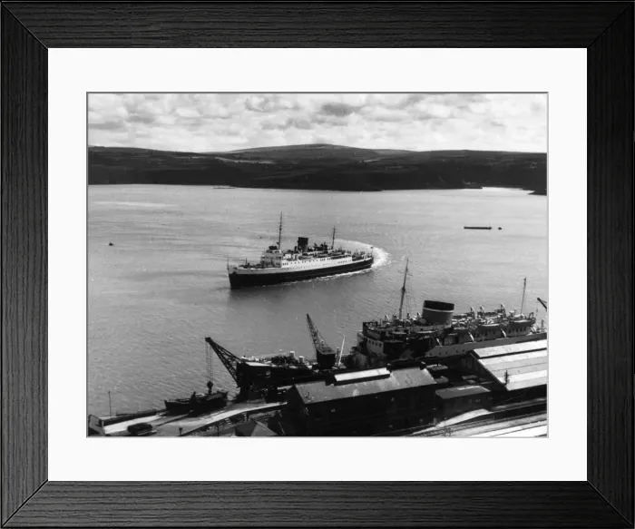 Framed Print : A striking view of steamships in Fishguard Harbour, Pembrokeshire, Wales. Date: 1950s Framed Print : A striking view of steamships in Fishguard Harbour, Pembrokeshire, Wales. Date: 1950s