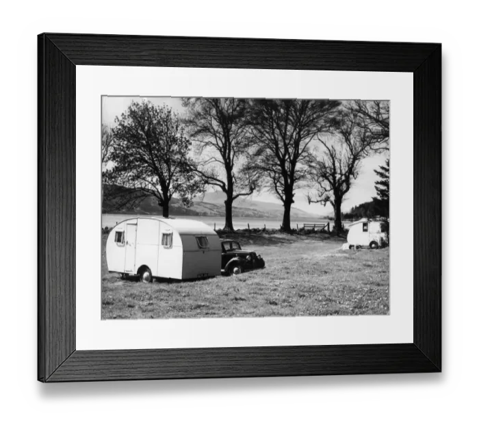 Framed Print : A caravan site at Lake Pala, in Merionethshire, Wales. Date: 1950s Framed Print : A caravan site at Lake Pala, in Merionethshire, Wales. Date: 1950s