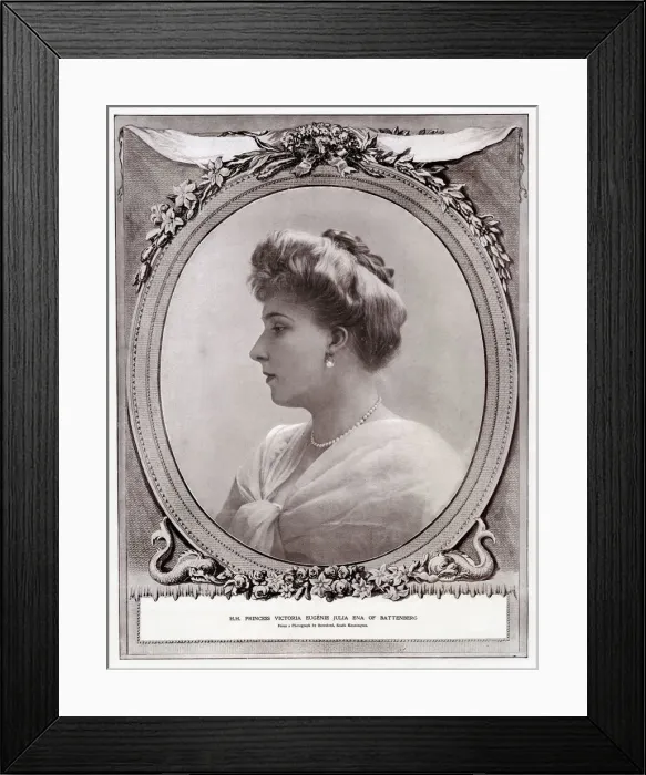 Framed Print : Victoria Eugenie of Battenberg (1887 - 1969), Queen of Spain as the wife of King Alfonso Framed Print : Victoria Eugenie of Battenberg (1887 - 1969), Queen of Spain as the wife of King Alfonso