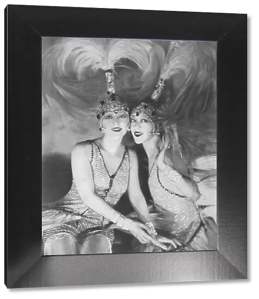 The Dolly Sisters in the Casino de Paris show Paris New York, 1927 Date: 1927