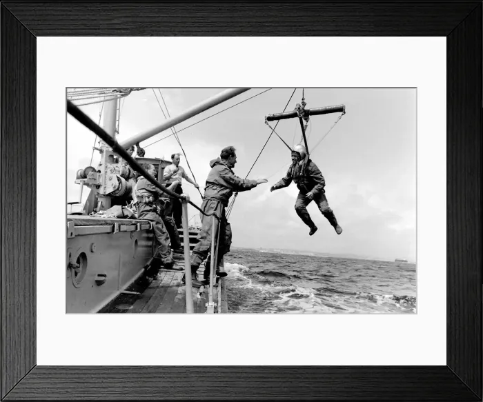 Framed Print : RAF Survival School, Plymouth, where air crew are taught how to survive after ditching Framed Print : RAF Survival School, Plymouth, where air crew are taught how to survive after ditching