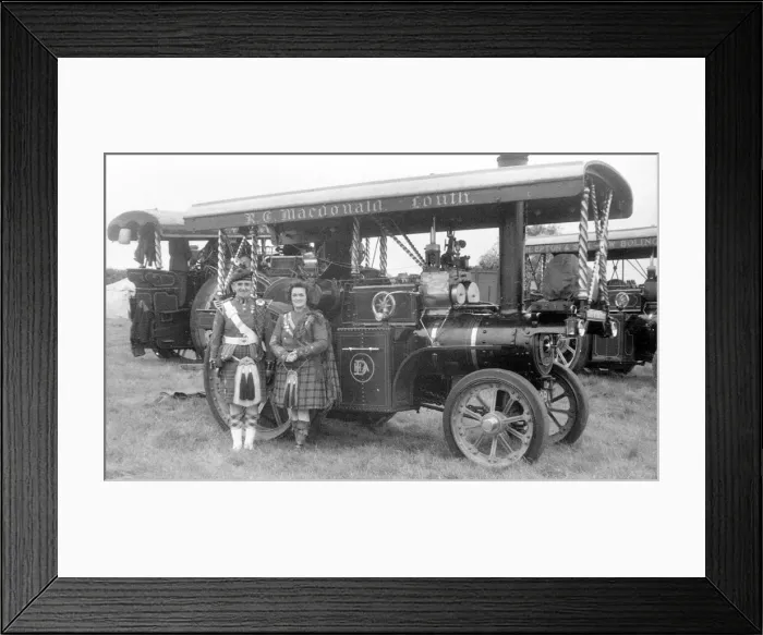Framed Print : Foster Showmans Tractor Lord of the Isles UT 2109 Framed Print : Foster Showmans Tractor Lord of the Isles UT 2109
